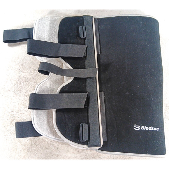 Bledsoe Soft Compress Leg Brace 16" Black with White Piping - Picture 3 of 4